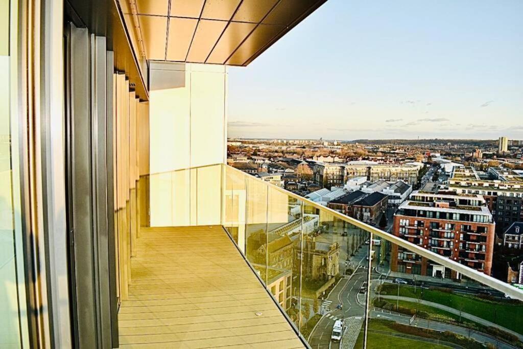 Luxury river side penthouse Londres Extérieur photo