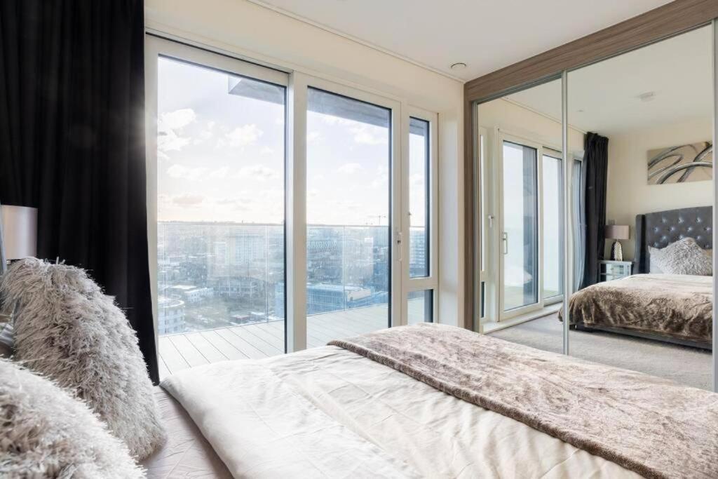 Luxury river side penthouse Londres Extérieur photo