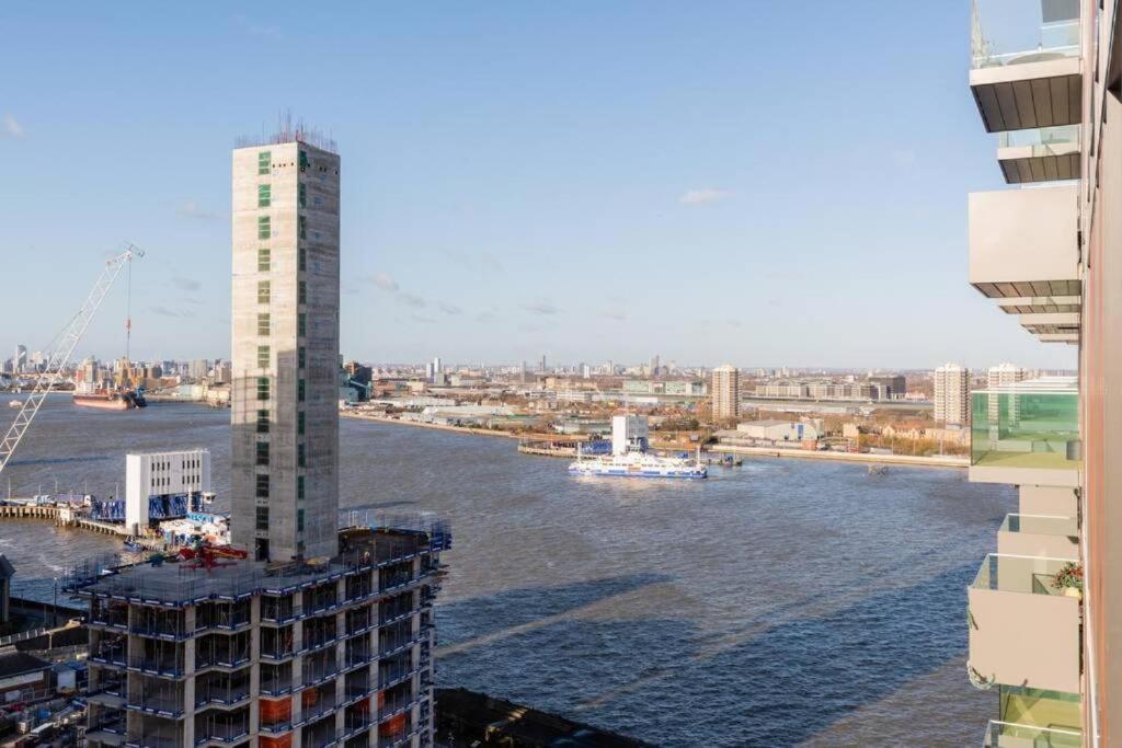 Luxury river side penthouse Londres Extérieur photo